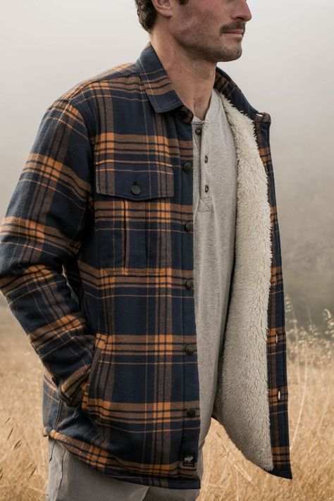 As seen in the image this is how it arrives. Quality and price Highly recommended Men’s Flannel Jacket, Modern Country Mens Style, Flannel Jacket Outfits Men, Lumberjack Aesthetic Men, Men’s Flannel, Flannel Jacket Men, Flannel Outfits Men Aesthetic, Men Flannel Outfits, Mens Outdoor Style