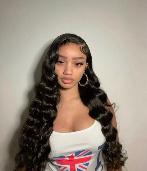 ˚୨୧⋆ @bella2angel Prom Hair Middle Part, Prom Hairstyles Side Part, Curled Side Part, Side Part Wig Hairstyles, Prom Wig Hairstyles, Straight Hair Side Part, Hair Styles Wig, Side Part Lace Wig, Senior Hairstyles