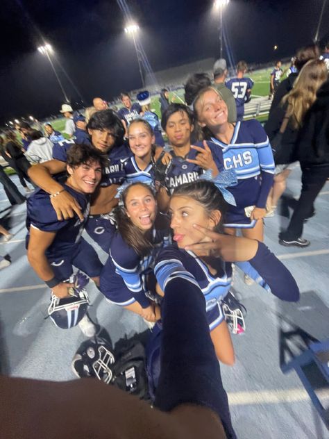 Cheerleaders And Football Players, Highschool Sports Aesthetic, High School Asthetics Photos, School Cheer Aesthetic, High School Cheerleader Aesthetic, Highschool Cheer Aesthetic, Exchange Student Aesthetic, Boyfriend Group, Fun School Aesthetic