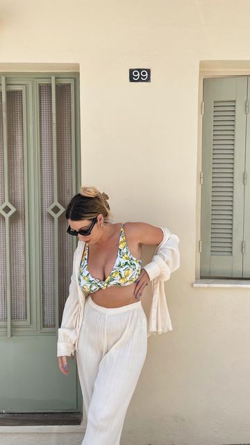 Lemon Swimsuit, Outfits Greece, Greece Vacation Outfit, Plisse Set, European Holiday, Outfit Curvy, Summer Outfits Curvy, Summer Holiday Outfits, Outfits Curvy