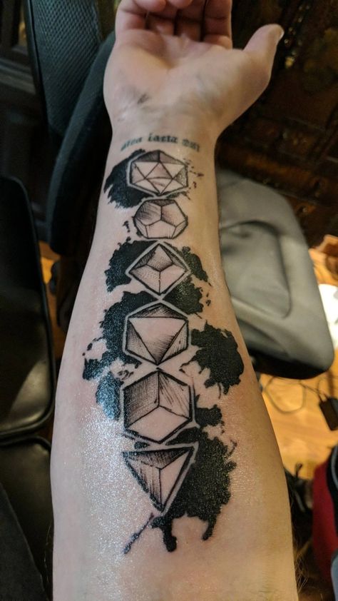 D&d Dice Tattoo, Nerdy Tattoos For Men, Tattoo Ideas Nerdy, D&d Tattoo, Dice Tattoo Ideas, Dnd Tattoo Ideas, D20 Tattoo, Nerd Tattoo Ideas, Dnd Tattoos