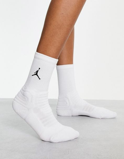 Socks & Tights by Nike Sometimes you just need new socks Ribbed cuffs Logo embroidery Mid cut White Socks With Sneakers, Medias Aesthetic, Nike Socks Women, Socks With Sneakers, Basketball Things, Jordan Socks, White Nike Socks, Nike Basketball Socks, Socks Ideas