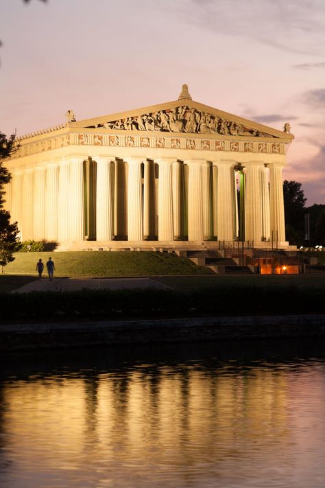 The Parthenon | Explore Nashville at our favorite spots for live music, local produce, and more. Nashville Sightseeing, Greek Parthenon, Parthenon Nashville, Nashville Restaurants, Restaurants To Try, The Parthenon, Tennessee Travel, Centennial Park, Nashville Trip