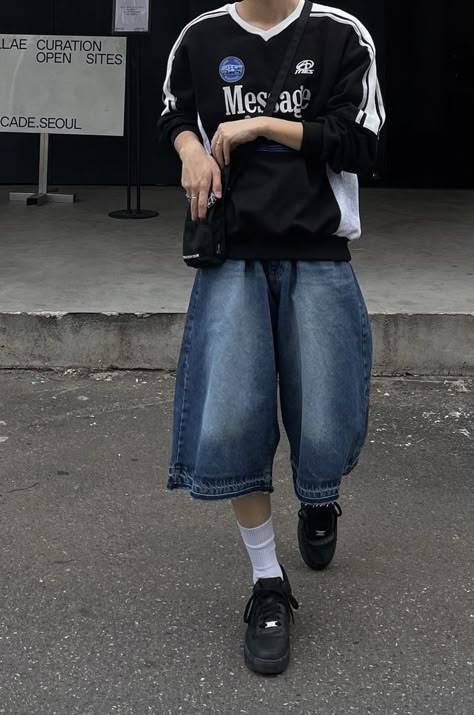 Acubi Men Outfit, Chica Hip Hop, Ftm Outfits, Normcore Outfits, Korea Street Style, Style Korea, Tomboy Outfits, Tomboy Style Outfits, Streetwear Men Outfits