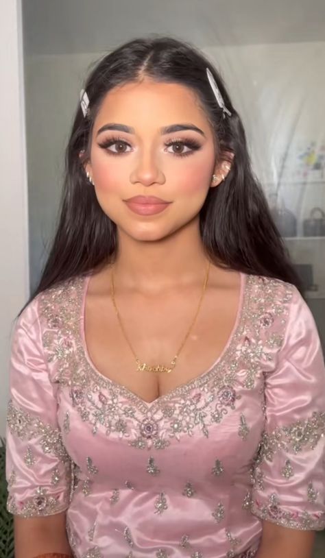 Birthday Makeup Ideas, Sweet 16 Makeup, Quinceanera Makeup, Quinceanera Pink, Birthday Makeup Looks, Quinceanera Nails, Pink Quince, Main Character Energy, Quinceanera Dresses Pink