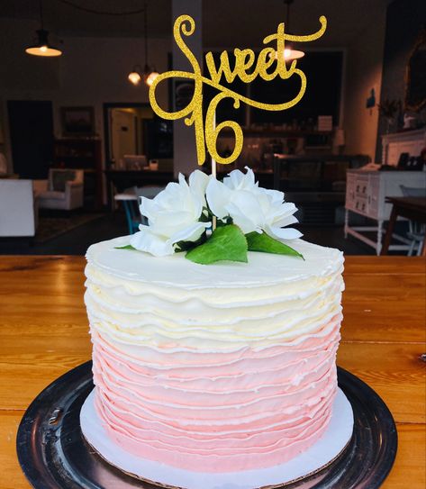 Easy Sweet 16 Cake Ideas, Sweet 16 Simple Cakes, Pretty Sweet 16 Cakes, Sweet Sixteen Birthday Cake Ideas, Pink And White Sweet 16 Cake, Sweet 16th Cake Ideas, Sweet 16 Cake Ideas Pink, Sweet 16 Smash Cake, Pink And Gold Sweet 16 Cake