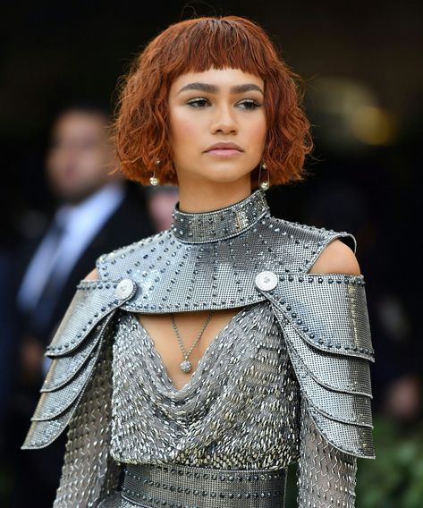 So, You Want To Get A Bob... #refinery29 https://www.refinery29.com/2015/11/97857/bob-lob-haircuts#slide-11 Joan Of Arc Costume, Celebrity Bangs, 2023 Bob, Side Bangs Hairstyles, Best Bob Haircuts, Bob Haircut With Bangs, Diana Vreeland, Lob Haircut, How To Style Bangs