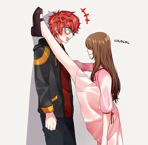 Some how Mc lifting her leg managed to break Seven's glasses Luciel Choi, Mystic Messenger Characters, Mystic Messenger Comic, Saeyoung Choi, Mystic Messenger Fanart, Mystic Messenger Memes, Mystic Messenger 707, Jumin Han, Dessin Adorable