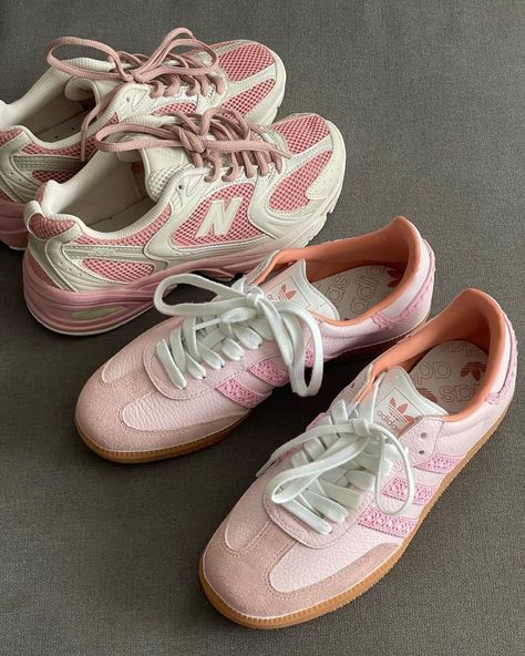 Adidas Bermuda, Pretty Shoes Sneakers, Shoe Wishlist, Sneakers Pink, Cute Sneakers, Shoe Inspo, Girly Shoes, Aesthetic Shoes, Pink Sneakers