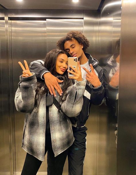 celina jada kerr joshua zirkzee elevator mirror selfie cute couple relationship goals LFDY flannel Couples Stuff, Cool Kidz, Couple Fits, Relationships Goals, My Peace, Couple Goal, Girlfriend Goals, Abundance Mindset, Best Friend Photos