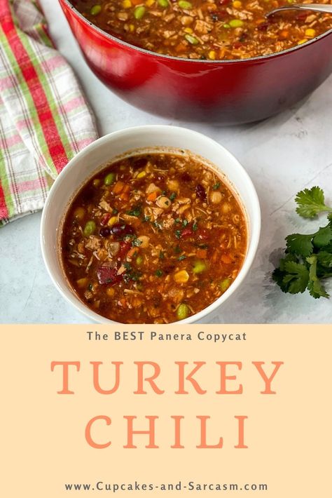 Turkey Chili- the Best Panera Copycat - Cupcakes and Sarcasm Panera Chili, Panera Turkey Chili Recipe, Panera Turkey Chili, Chili Recipe Slow Cooker, Best Turkey Chili Recipe, Best Turkey Chili, Chili Turkey, Turkey Chilli, Panera Copycat