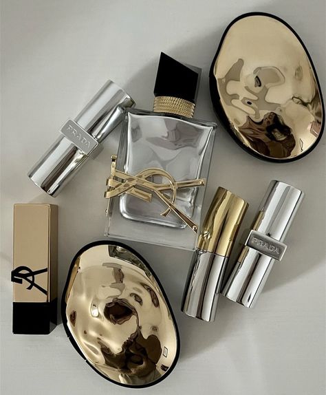 Ysl Beauty, Gold Aesthetic, Makeup Aesthetic, In My Bag, Makeup Essentials, Rich Girl, Aesthetic Makeup, Clean Girl, My Bag