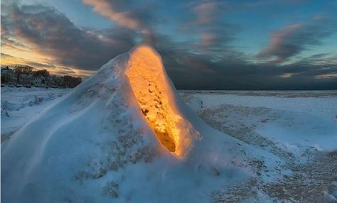 Ever heard of an "ice volcano"? Ice Volcano, Ice Formations, Project Red, Lake Ontario, Snowy Owl, Photography Illustration, Snowy Mountains, Mountain Art, Volcano