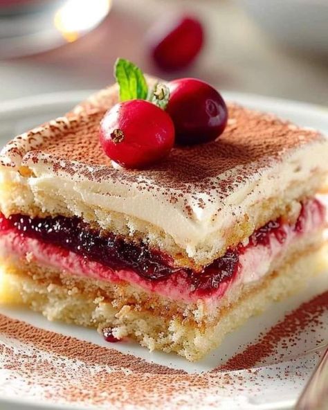 Orange Tiramisu, Chef Gordon, Chef Gordon Ramsay, Martha Stewart Recipes, Mama Recipe, Tiramisu Recipe, Mascarpone Cheese, Cranberry Recipes, Cranberry Orange