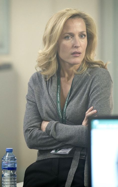 Gillian Anderson The Fall, Gillian Anderson Movies, Stella Gibson, Gillian Anderson, Happy Today, Old Hollywood, So Happy, Gibson, The Fall