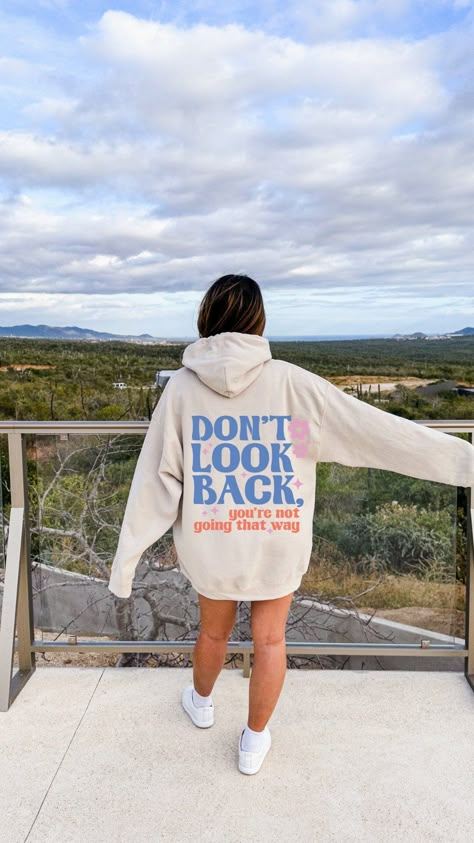 Hoodies With Sayings On Back, Hoodies With Messages On The Back, Quote Hoodies Aesthetic, Diy Hoodie Design Cricut, Htv Hoodie Ideas, Sweatshirts With Words On The Back, Trending Hoodies 2023, Cricket Hoodie Ideas, Trendy Sweatshirts Hoodie