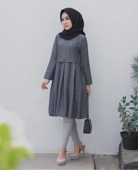 #hijabstyle #hijab #hijabfashion #monochrom #grey Tunic Hijab Style Casual, Long Tunic Hijab, Tunic Hijab Style, Tunik Hijab Style Casual, Tunik Hijab Style, Tunic Hijab, Animal Print Shirt Dress, Moslem Fashion, Blouse Casual Fashion