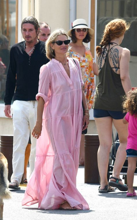 St Tropez Style, Summer Caftan, Kate Moss Style, Maxi Shirts, Rock Chic, Maxi Robes, Pink Maxi Dress, Kate Moss, Saint Tropez