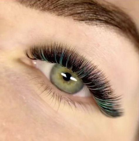 Green Lashes Extensions, Christmas Eyelash Extensions, Colour Lashes Extensions, Green Lash Extensions, Green Eyelash Extensions, Eyelash Extensions With Color, Colored Eyelash Extensions, Color Lash Extensions, Colored Lash Extensions