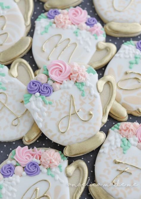 Pastel Tea Party, Bridal Shower Tea Party Theme, Girls Tea Party Birthday, Wedding Cookies Decorated, Tea Party Cookies, Tea Party Desserts, Bridal Shower Tea Party, Tea Party Cake, Royal Icing Flowers