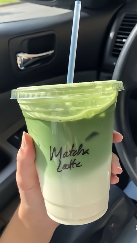 matcha aesthetic, matcha latte, green tea, healthy lifestyle, wellness spa girl, self care Kue Macaroon, Matcha Lover, Matcha Aesthetic, Matcha Coffee, Matcha Drink, Iced Matcha Latte, Coffee Matcha, Coffee Obsession, Iced Matcha