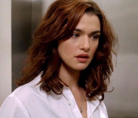 Constantine Rachel Weisz, Rachel Weisz Constantine, Rachel Weisz 90s, Rachel Weisz Hair, Rachel Weisz Movies, Constantine 2005, Dream Girlfriend, 2005 Fashion, Fashion Vocabulary