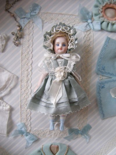 Mignonette Dolls, Dollhouse Clothes, Antique Porcelain Dolls, Small Dolls, Teddy Bear Doll, Mini Dolls, Victorian Dolls, Half Dolls, China Dolls