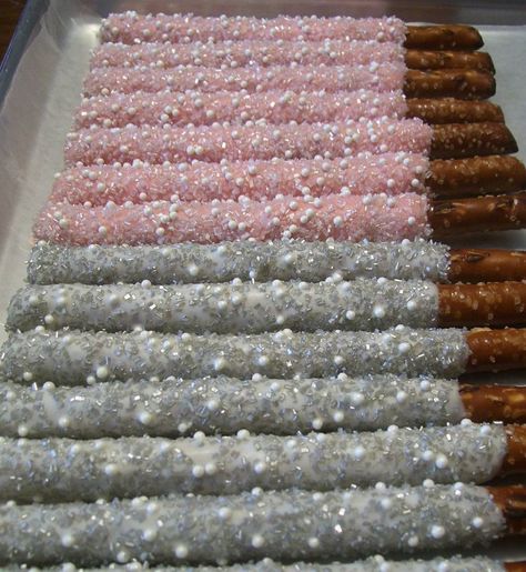 Baby Shower Foods, Winter Onederland Party Girl 1st Birthdays, Winter Onederland Party Girl, Shower Foods, Covered Pretzel Rods, Ideas Bautizo, Chocolate Covered Pretzel, Winter Onederland Birthday Party, Chocolate Covered Pretzel Rods