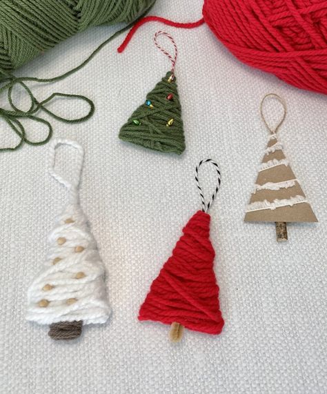 Green Yarn Christmas Crafts, Gnome Yarn Ornaments Diy, Stick Ornaments Diy, Diy Yarn Ornaments Christmas, Diy Yarn Crafts Decor, Yarn Wrapped Ornaments, Easy Ornaments Diy, Yarn Christmas Decorations, Yarn Ornaments Diy