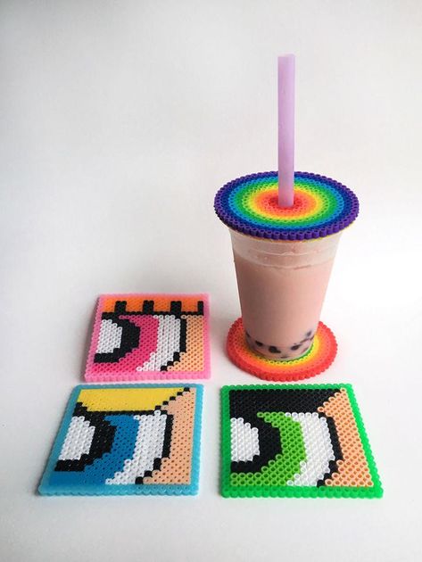 Perler Bead Cup Cover, Perler Coasters Pattern, Pearler Bead Design Aesthetic, Perler Bead Patterns Ideas, Perler Bead Coasters Patterns, Coaster Perler Beads, Perler Beads Coasters, Hama Coaster, Hama Beads Aesthetic