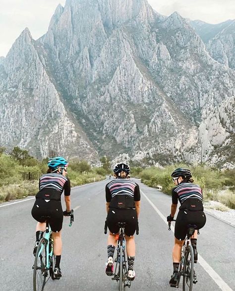 Vision Board Cycling, Cyclist Aesthetic, Triathlon Aesthetic, Race Bike Cycling, Cycling Aesthetic, Cycling Lifestyle, Christiania Bike, Biking Aesthetic, Bicycle Aesthetic