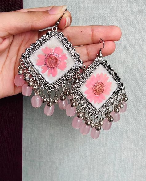 Pink daisy jhumkas 🩷🌸 . #resinjhumkas #daisyjhumkas #pinkjhumkas #flowerpreservation #ResinJewelry #tvesajewels #tvesajewellery Resin Works, Resin Jewelry Diy, Fancy Jewellery Designs, Resin Jewellery, Traditional Earrings, Fancy Jewellery, Pink Daisy, How To Preserve Flowers, Jewellery Designs