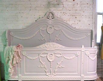 The Painted Cottage by paintedcottages on Etsy Chic Chalet, Shabby Chic Bedroom Furniture, Romantic Bed, Cottage Shabby Chic, French Bed, Bed King, Shabby Chic Room, Painted Cottage, Shabby Chic Bedroom