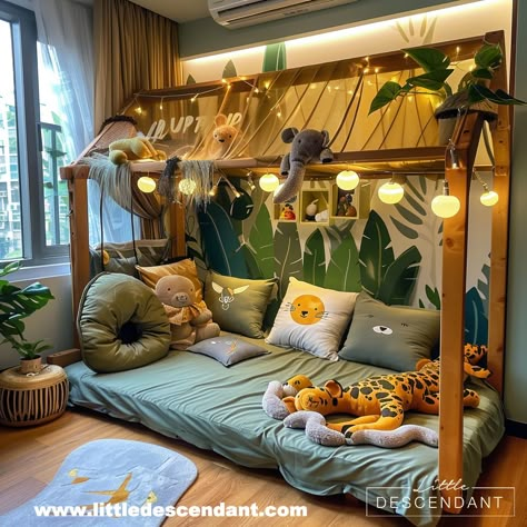 Jungle Montessori Room, Jungle Theme Boys Room, Toddler Safari Bedroom, Toddler Boy Bedroom Ideas Themes, Forest Toddler Room, Jungle Toddler Room, Boy Bedroom Ideas Toddler, Jungle Room Kids, Tropical Kids Room