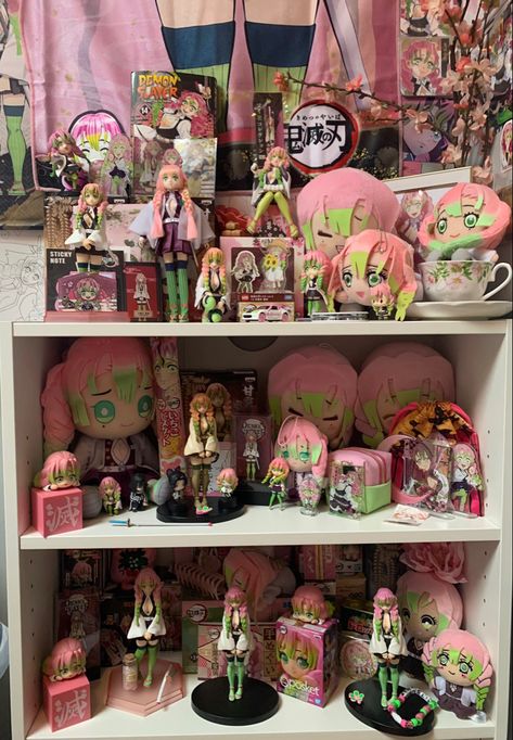 Demon Slayer Collection, Monster High Cosplay, Cool Room Designs, Aesthetic Objects, Kanroji Mitsuri, Anime Room, Anime Figurines, Kawaii Room, Anime Merchandise