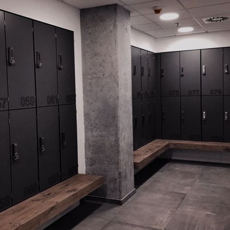 Floating Bench, Commercial Gym Design, Industrial Lockers, Industrial Toilets, Boutique Gym, Gym Design Interior, Luxury Gym, Gym Facilities, Room Gym