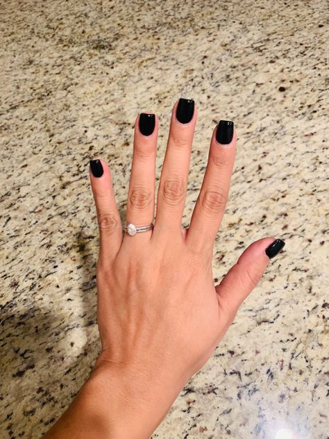 Square Oval Black Nails, Black Nails Squoval, Really Short Black Nails, Squoval Black Nails, Black Manicure Short Square, Black Nails With Design Ideas Short, Squoval Nails Black, Black Nails Gel Short, Black Squoval Acrylic Nails