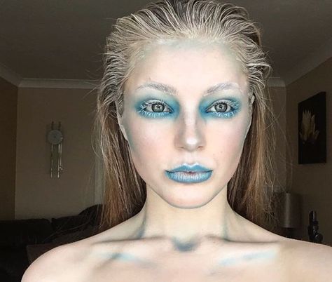 See this Instagram photo by @makeup.bynatalie • 134 likes | ice queen look for #halloween Ice Makeup, Makeup Looks Winter, Ice Queen Makeup, Ice Queen Costume, Freedom Makeup, Halloweenský Makeup, Queen Costume, Mermaid Makeup, Winter Makeup