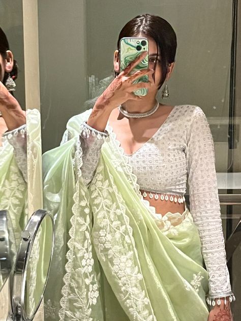 #embroidery #saree #seagreen #blouse Sea Green Saree Blouse Combination, White Blouse Saree Combination, Pista Colour Saree, Pista Colour, Sea Green Saree, Ootd Idea, Green Sari, Fancy Sarees Party Wear, Ivory Blouse