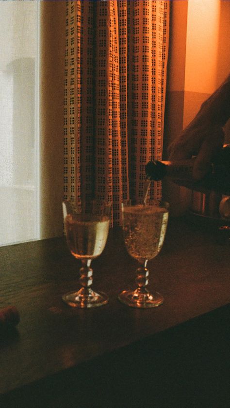 Film Photography 35mm, Shoot Film, 35mm Film, Photography Inspo, Champagne Flute, Film Photography, White Wine, Alcoholic Drinks, Wine