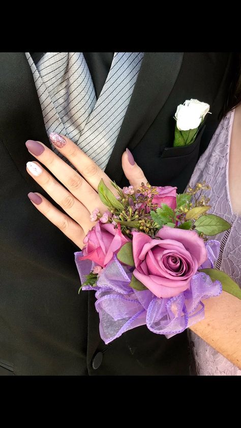 Senior homecoming Prom Corsage Purple, Purple Prom Suit, Corsage Purple, Purple Corsage, Purple Hoco, Suit Prom, Boutonnieres Prom, French Fade, Corsage And Boutonniere Set