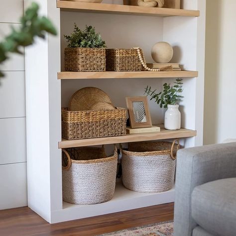 Shelves With Baskets For Storage, Wicker Basket Ideas, Wicker Basket Decor Ideas, Wicker Basket Decor, Basket Decor Ideas, Organizing Bathroom, Storage Baskets For Shelves, Dining Area Decor, Baskets For Storage