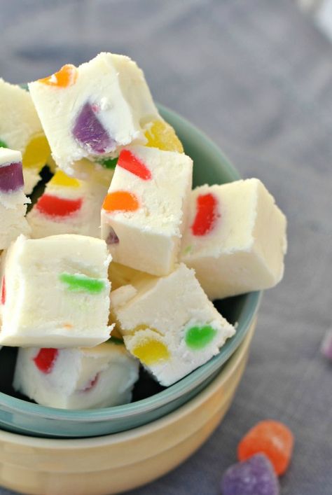 Soft vanilla fudge packed with chewy gumdrops #christmascandy Gumdrop Fudge, Nougat Recipe, Shugary Sweets, Vanilla Fudge, Bake Cakes, Christmas Candy Recipes, Christmas Food Desserts, Homemade Candies, Fudge Recipes