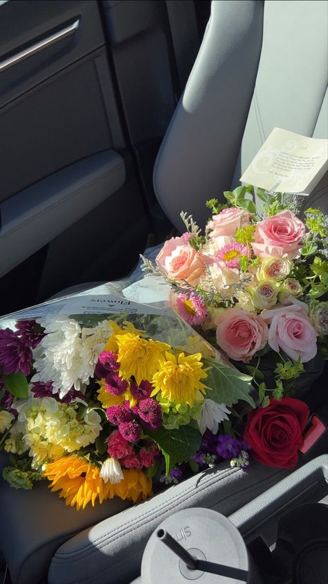 Wellness Astethic, Car Filled With Flowers, Flowers In Passenger Seat, Flower Sunroof Car, Flowers In The Car Aesthetic, Car And Flowers Aesthetic, Flowers In Passenger Seat Aesthetic, Daisy Bouquet, Boquette Flowers