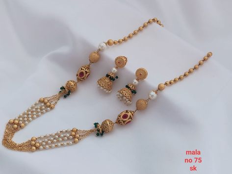 Gold Mala Designs Antiques, Gold Mala Designs, Gold Mala, Mala Designs, Pretty Gold Necklaces, Black Beads Mangalsutra Design, Fancy Jewelry Necklace, Gold Mangalsutra Designs, Pearl Necklace Designs