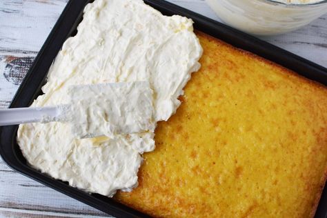 Pineapple Sunshine Cake - BubbaPie Cake Mix And Cool Whip, Orange Pineapple Cake Recipe, Pineapple Sunshine Cake Recipe, Pig Pickin Cake Recipe, Pineapple Sunshine Cake, Easter Desserts Cake, Orange Pineapple Cake, Whip Frosting, Easy Pineapple Cake