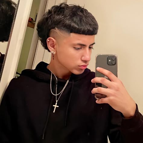 Taper Fade Curly Hair, Mullet Fade, Mens Hairstyles Curly, Edgars Haircut, Hair Barber, Mullet Haircut, Men Hair Color, Faded Hair, Asian Short Hair