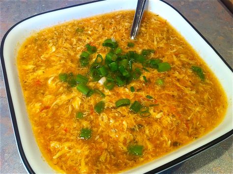 Spicy Thai Egg Drop Soup Spicy Egg Drop Soup Recipe, Spicy Egg Drop Soup, Wok Wednesday, 10 Minute Dinner, Veg Crispy, Egg Drop Soup Recipe, Chili Spicy, Soup Paleo, Paleo Chili