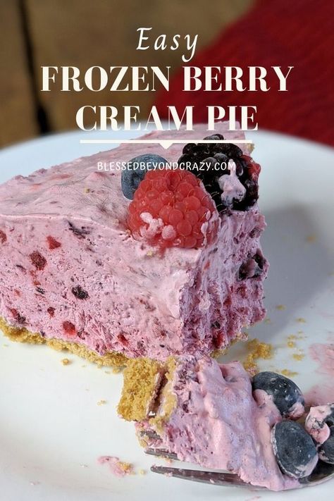 Very Berry Frozen Cream Pie, Ree Drummond Berry Cheesecake Icebox Pie, Frozen Berries Dessert Easy Recipes, Frozen Fruit Pie Recipes, Desserts Using Frozen Fruit, Fruit And Cream Dessert, Frozen Fruit Recipes Desserts, Frozen Berry Recipes Healthy, Frozen Pies Recipes Desserts