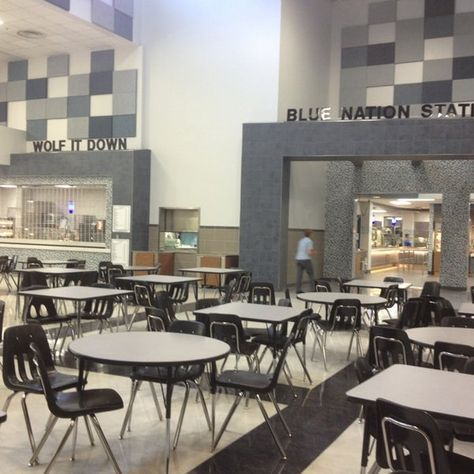 Rich School Cafeteria, High School Cafeteria Aesthetic, Korean School Cafeteria, Cafeteria Aesthetic School, Boarding School Cafeteria, School Cafeteria Aesthetic, College Cafeteria, Hospital Cafeteria, High School Lunches